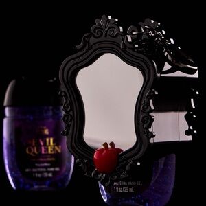 Disney Evil Queen Black Mirror Pocketbac Holder